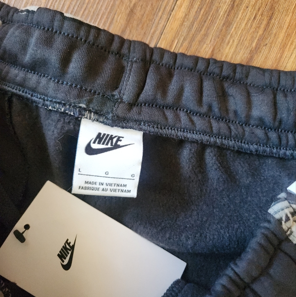 NWT Nike Urban Sweatpants Size XL - Picture 5 of 8